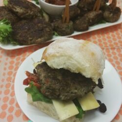 ThermoFun – MAD MONDAY – Lamb and Mushroom Burger Recipe