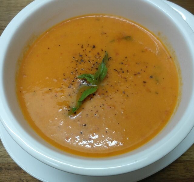 thermomix-Spicy-Tomato-And-Basil-Soup